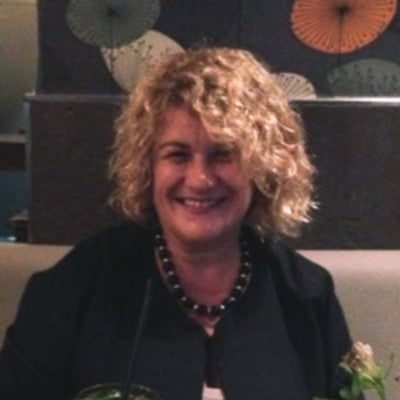 Sarah MacNee
